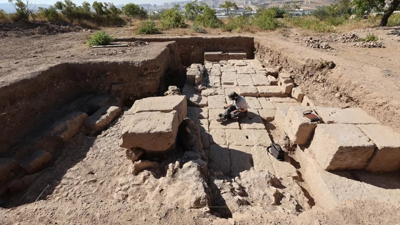 Dülük Antik Kenti: Gaziantep’in Binlerce Yıllık Saklı Hazinesi