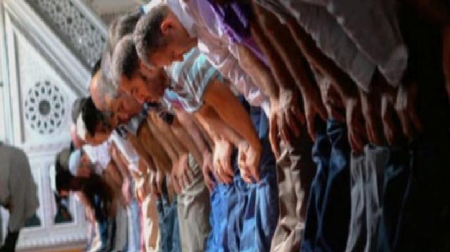 Akşam Namazı Kılınışı ve Rekat Sayısı Hakkında Bilgiler