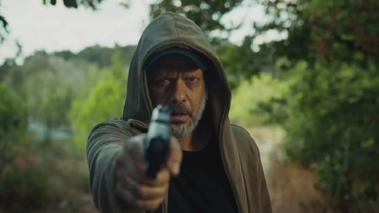 Arka Sokaklar'da Hüsnü Çoban'ın Geleceği: Ölüyor mu, Diziden Ayrılıyor mu?