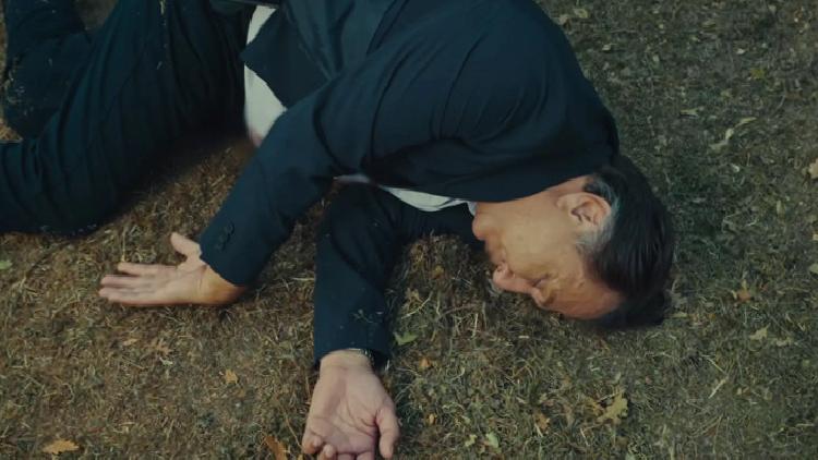 Arka Sokaklar’da Hüsnü Çoban’ın Geleceği: Ölüyor mu, Diziden Ayrılıyor mu?