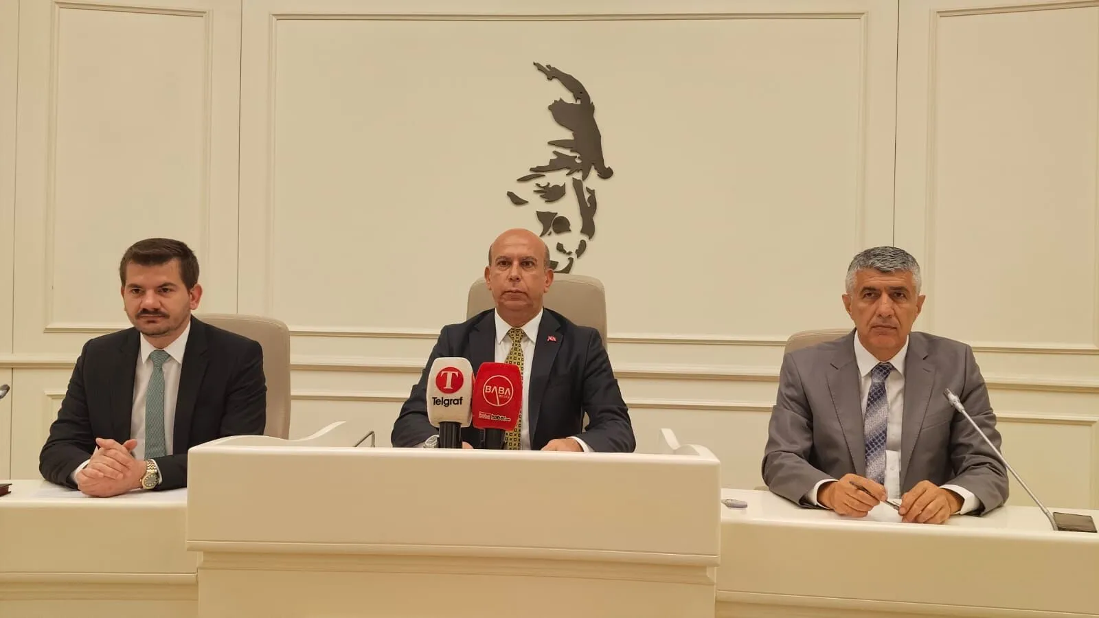 Büyükşehir Meclisinde “Şov” Tartışması