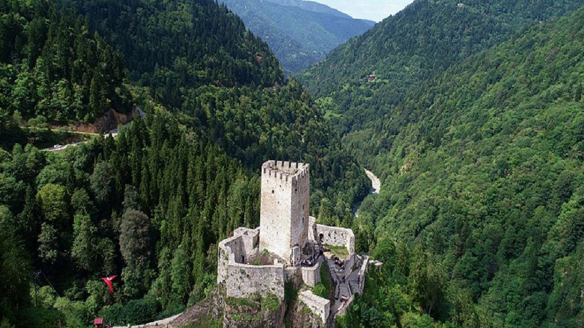 Türkiye'nin Tarihine Işık Tutan 5 Efsanevi Kale