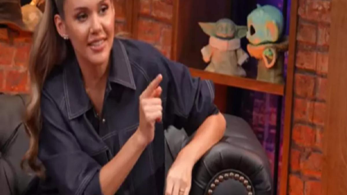 Berfu Yenenler’in Semicenk’e Sorduğu Soru Gündem Oldu: Pantolona Sığmayan Semicenk