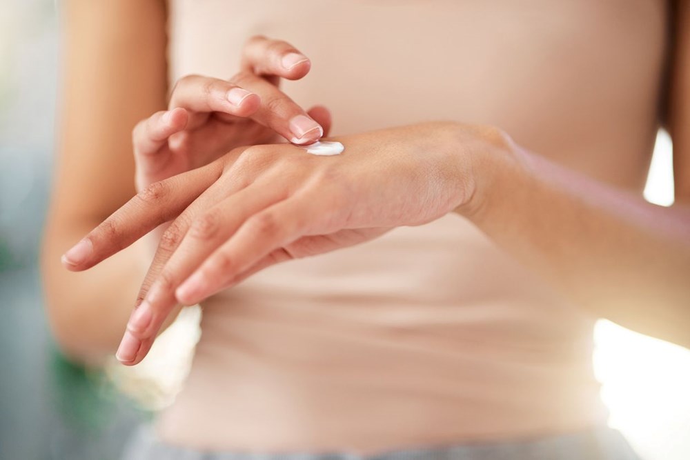 Dermatologdan Önemli Uyarılar: Güneş Kremi Seçerken Kaçırmamanız Gerekenler