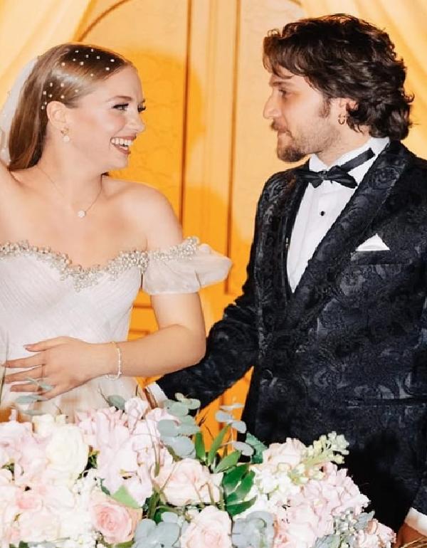 İpek Filiz Yazıcı'nın Erken Evlilik Tecrübesi ve Boşanma Sonrası İlk Açıklaması