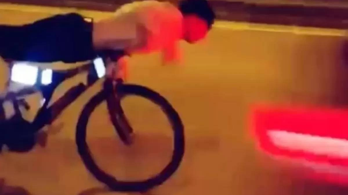 Gaziantep’te Akılalmaz Kaza: Bisiklet Üzerinde Tehlikeli ‘Şov’ Feci Şekilde Son Buldu!