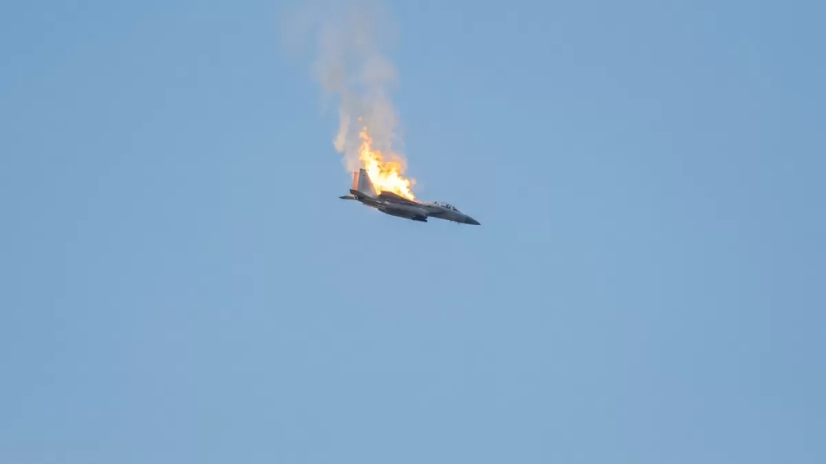 ŞOK GELİŞME! Kuveyt’te ABD F-15 Savaş Uçağı Vuruldu: Dost Ateşi mi, Yoksa İran’ın Gizli Silahı mı?