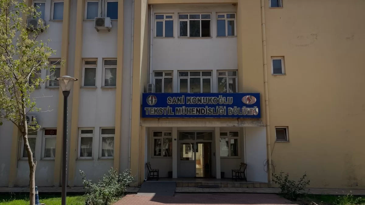 GAÜN Tekstil Mühendisliği Sektörle Bütünleşen Eğitim Sunuyor