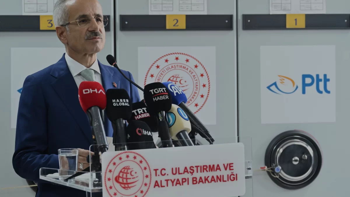 PTT 2026 NATO Zirvesi İçin Özel Anma Pulu Çıkardı