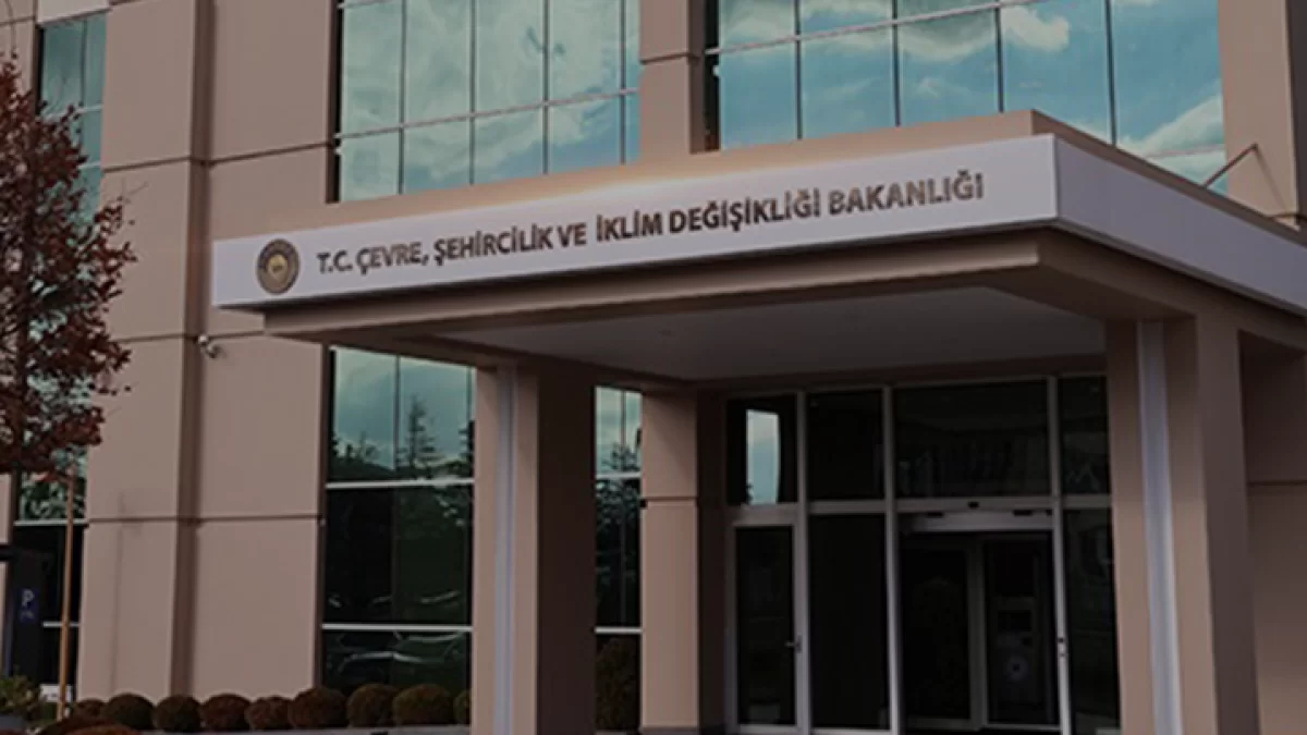 Afyonkarahisar yoluna boya döken iki firmaya ağır ceza