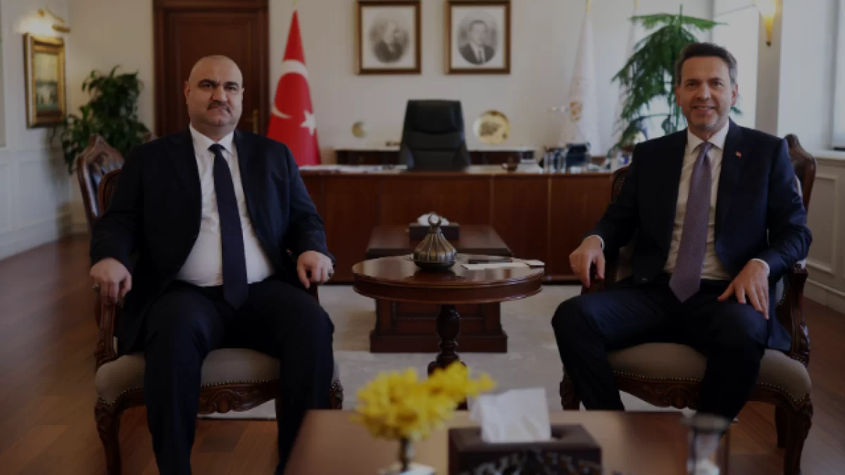 Bakan Bayraktar Kerkük Valisi Ağa ile Enerji İş Birliğini Görüştü