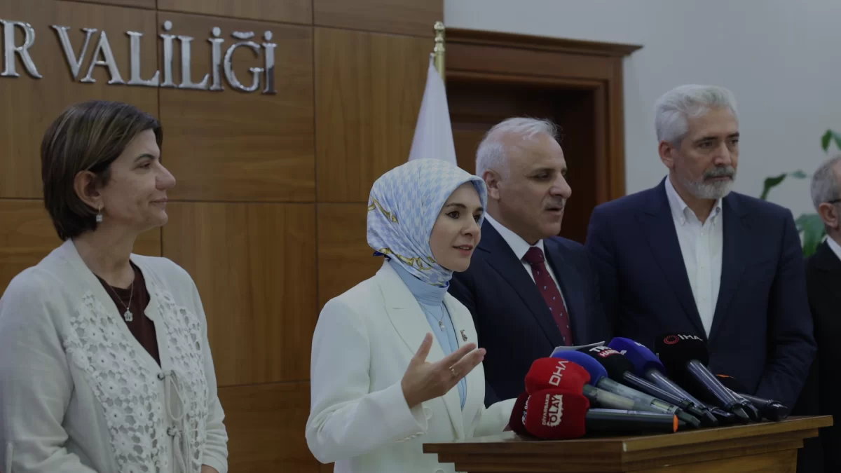 Bakan Göktaş Diyarbakırda Aile ve Gençlik Fonu verilerini açıkladı