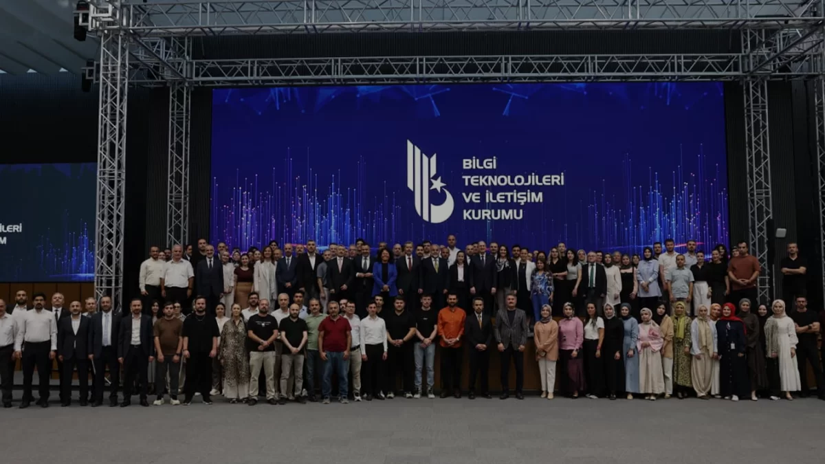 BTK Başkanı Ömer Abdullah Karagözoğlu Görevinden Ayrıldı