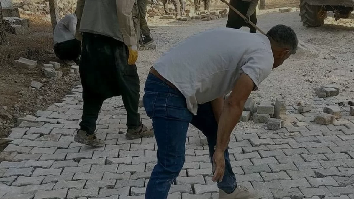 Gaziantep Araban’da Mahalle Sakinlerinden Mezarlık İçin İmece