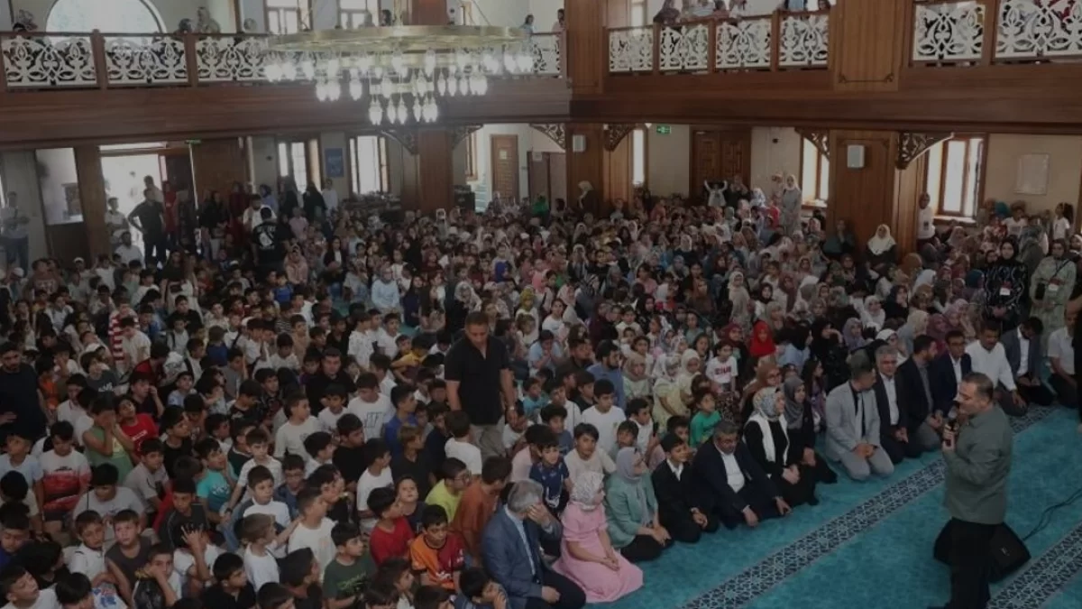 Gaziantep Büyükşehir Belediyesi Yaz Okulu Öğrencileri Camide Buluştu