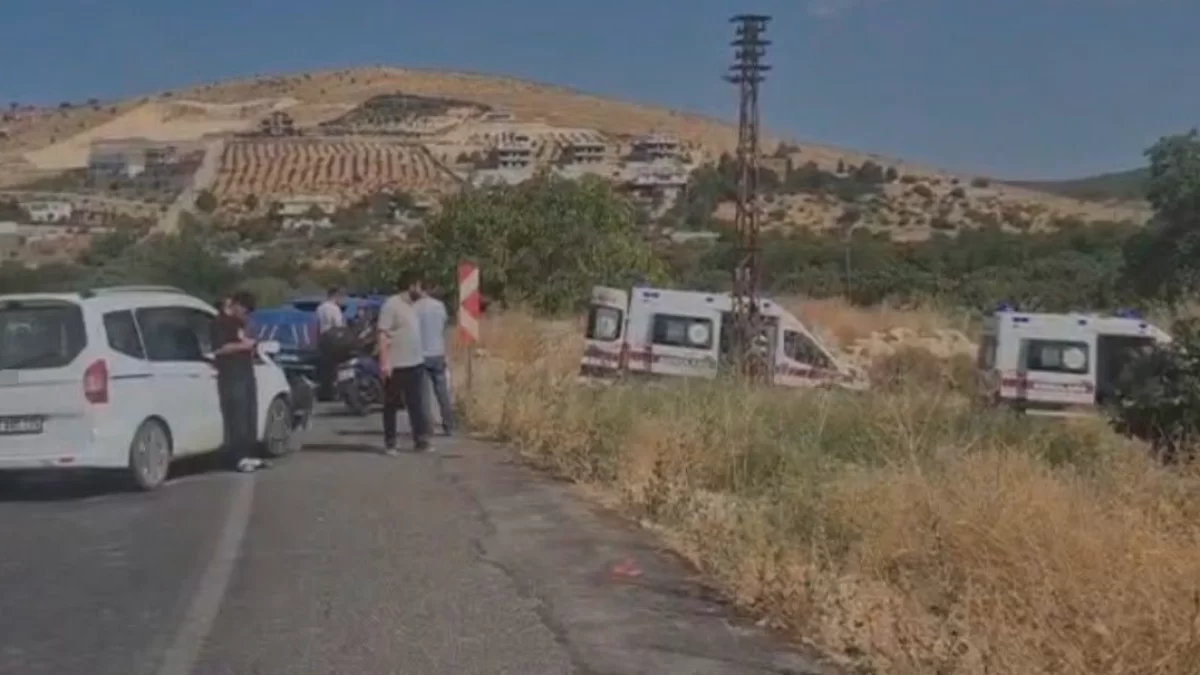 Gaziantep Nizip yolunda trafik kazası 3 kişi yaralandı