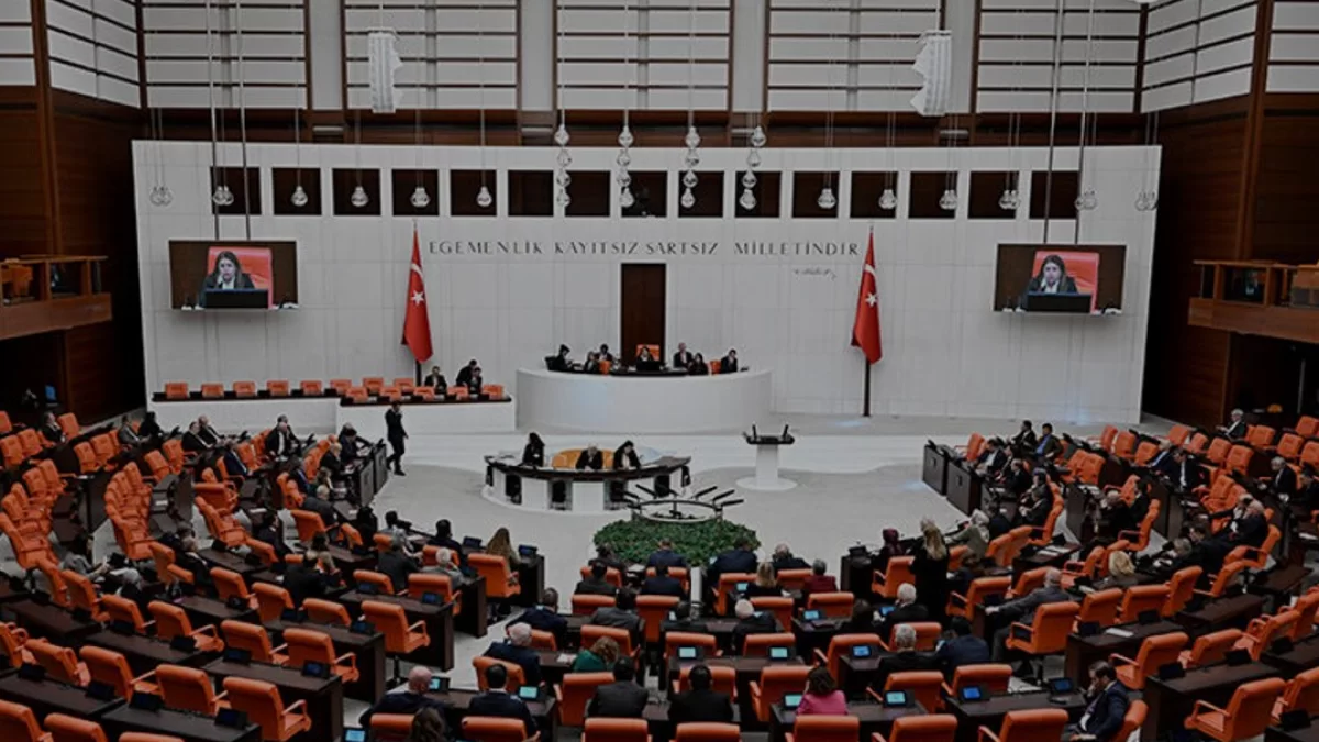 Hapis Cezalarında İnfaz Erteleme Düzenlemesi Meclis Gündeminde