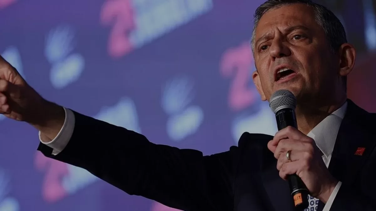Özgür Özel CHPden İstifa Ederek Yeni Partiyi Kurdu
