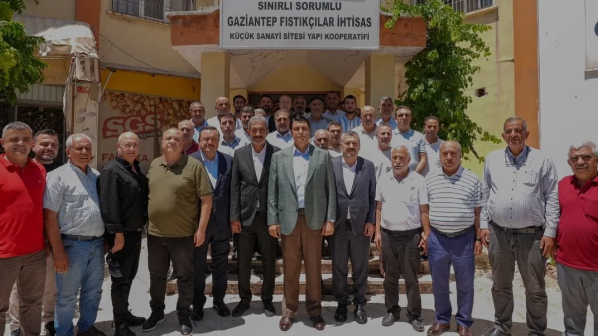 Şehitkamil Belediye Başkanı Umut Yılmaz esnafla görüştü