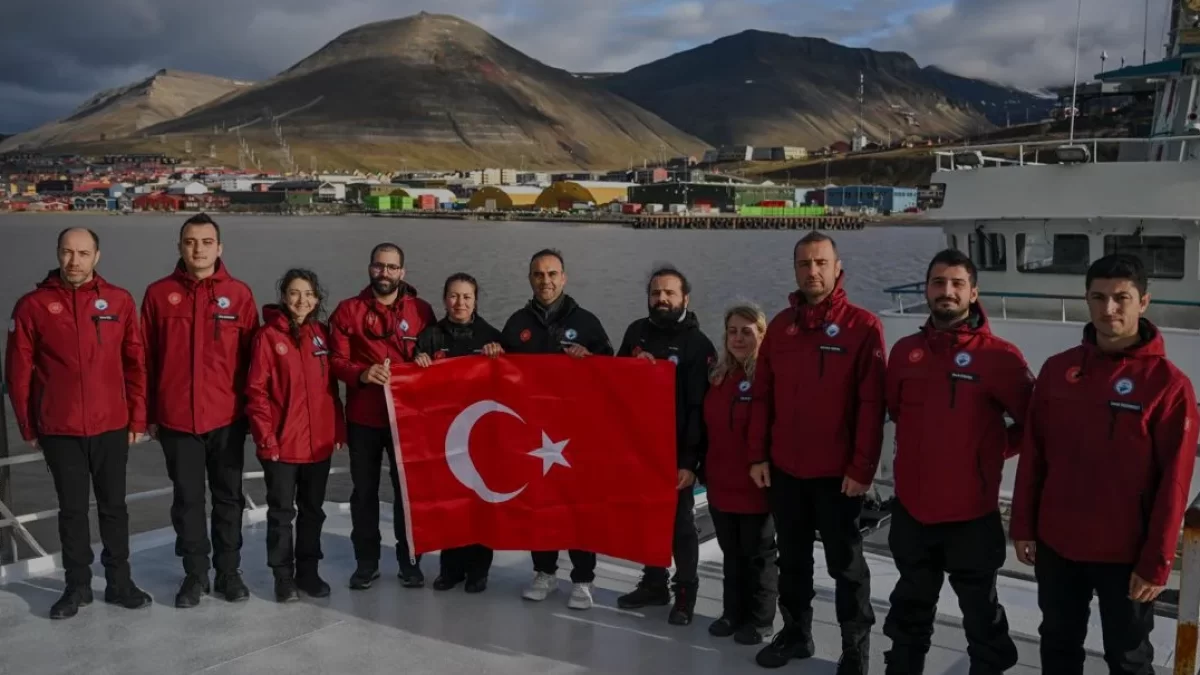 6 Ulusal Arktik Bilimsel Araştırma Seferi Başarıyla Tamamlandı