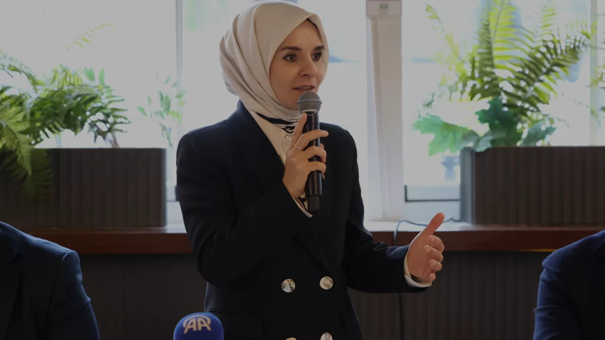Bakan Göktaş Bahçelievler’de Muhtarlarla Bir Araya Geldi