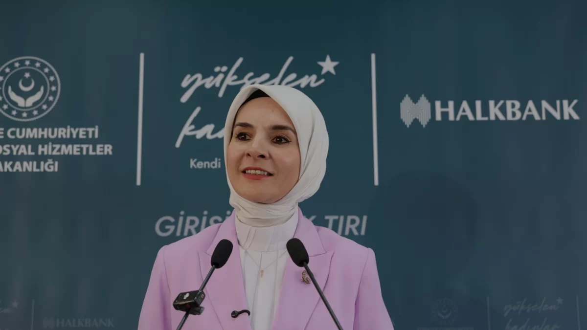 Bakan Göktaş Hakkari’de Kadın Girişimciliği ve Aile Desteklerini Anlattı