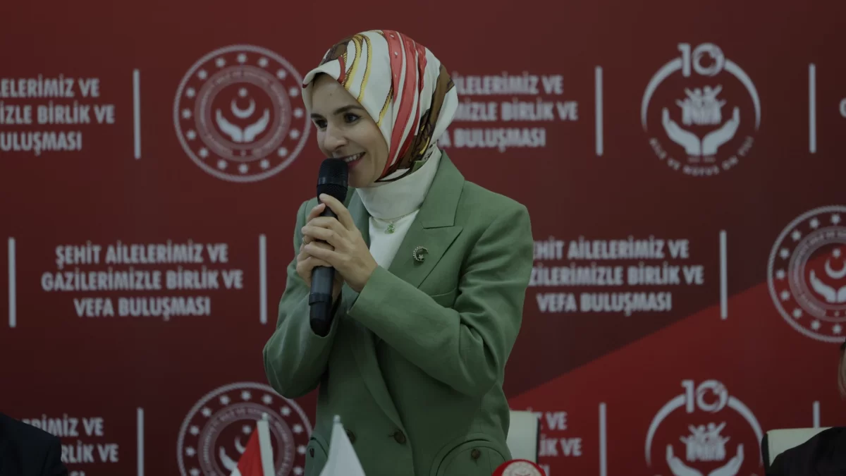 Bakan Göktaş Kastamonu’da Şehit Aileleri ve Gazilerle Buluştu