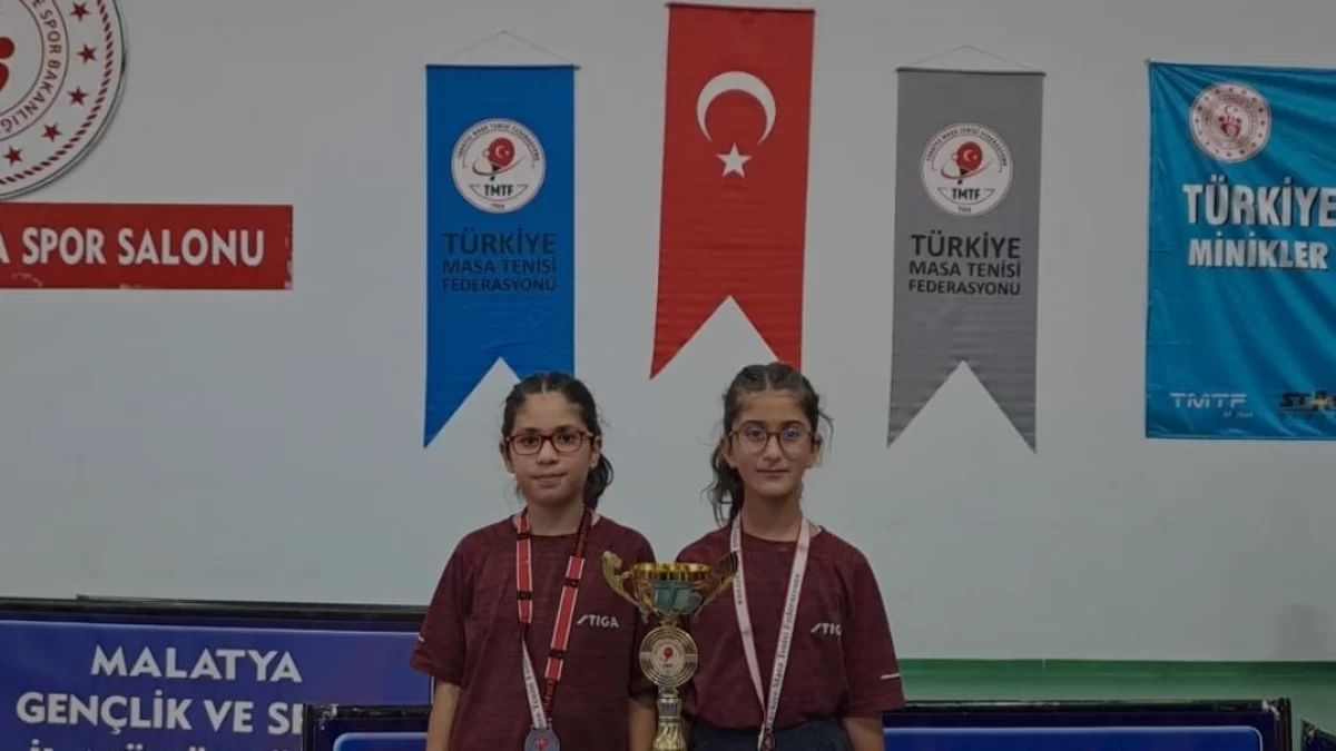 Şahinbey Belediye Spor Masa Tenisi Takımı Bölge İkincisi Oldu
