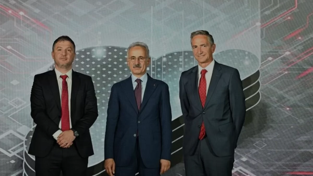 Vodafone ve DAMAC Digital İzmir Veri Merkezini Hizmete Açtı