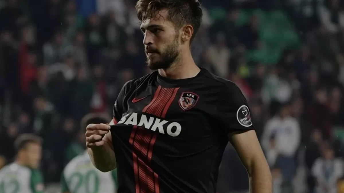 Arda Kızıldağ Gaziantep FK formasıyla 100 maç barajına yaklaşıyor