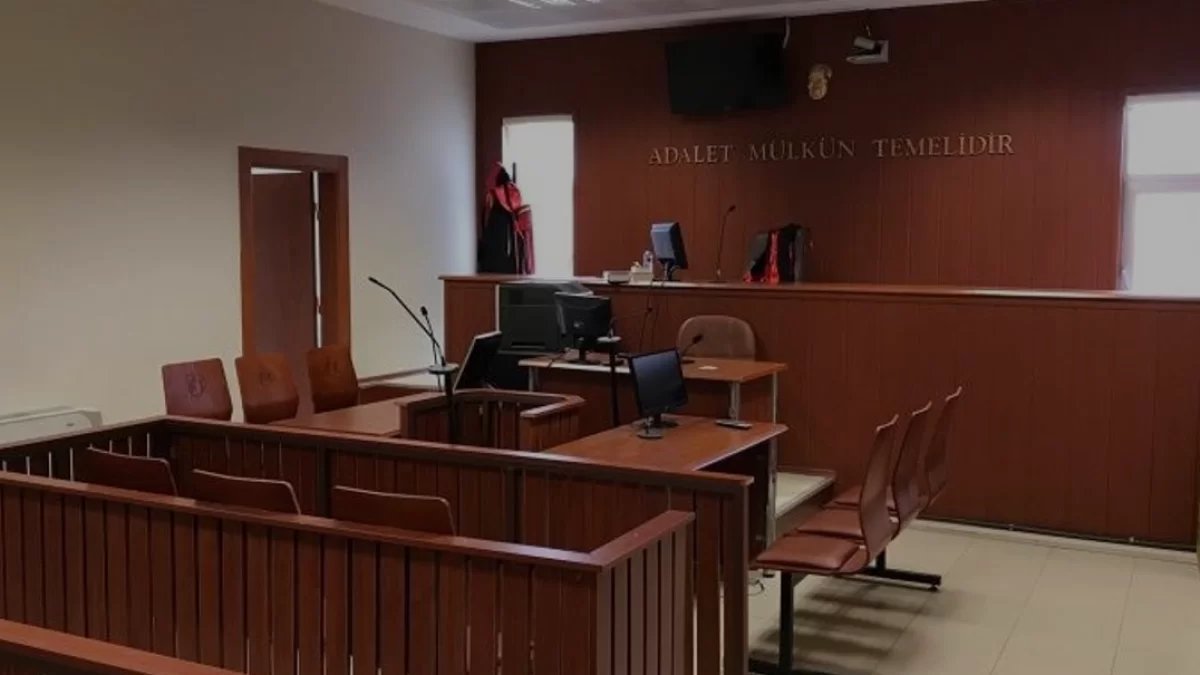Gaziantep 13 Asliye Hukuk Mahkemesinden Mehmetali Demir için tebligat ilanı