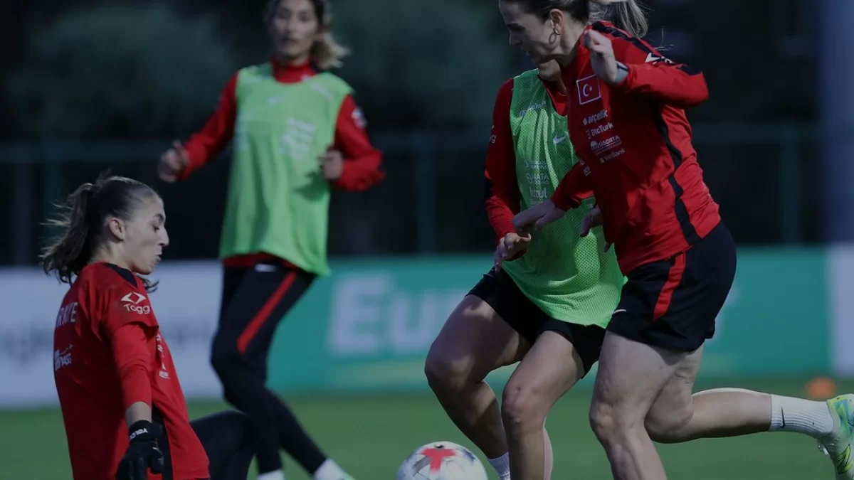 Kadın A Millî Takımı Slovenya maçı hazırlıklarına geri dönüyor