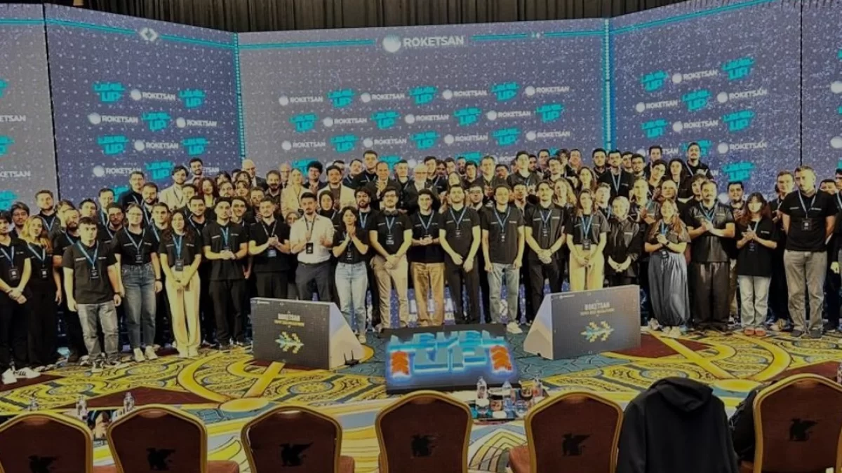 ROKETSAN Yapay Zeka Hackathonu ile 72 Genç Savunma İçin Yarışıyor
